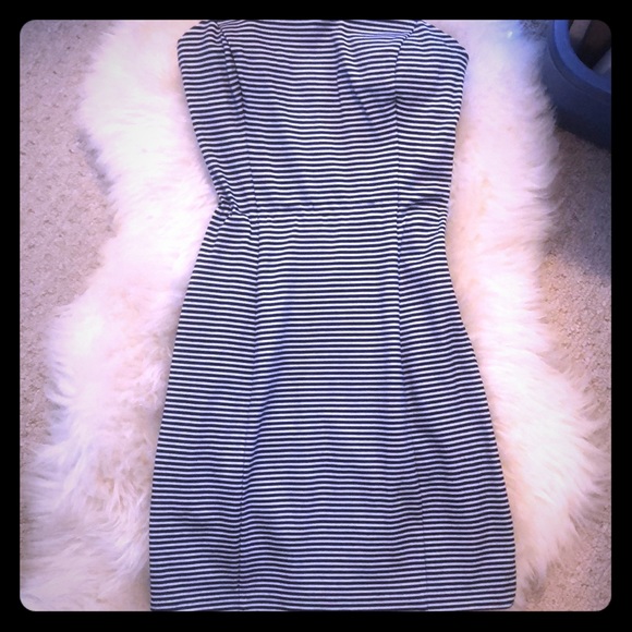 Club Monaco Dress - Size 2 - Picture 1 of 3